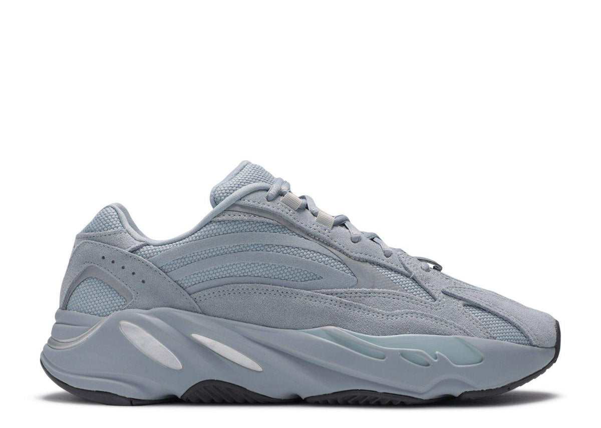 Yeezy Boost 700 V2 'ospital Blue' Sneakers