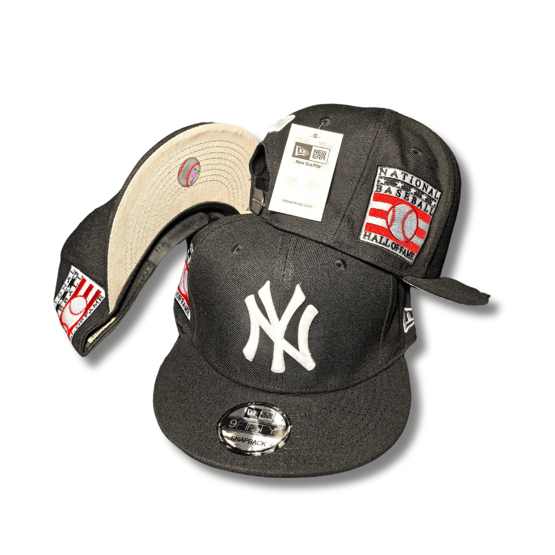 New York Yankees 9FIFTY Black with Hall of Fame Patches Snapback Cap