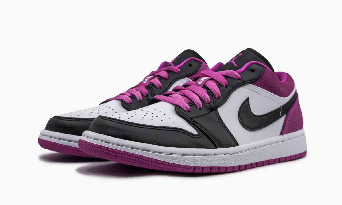 Air Jordan 1 Low SE Fuchsia Sneakers