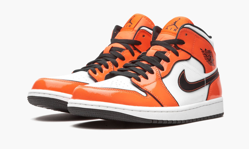 Air Jordan 1 Mid SE Turf Orange Sneakers