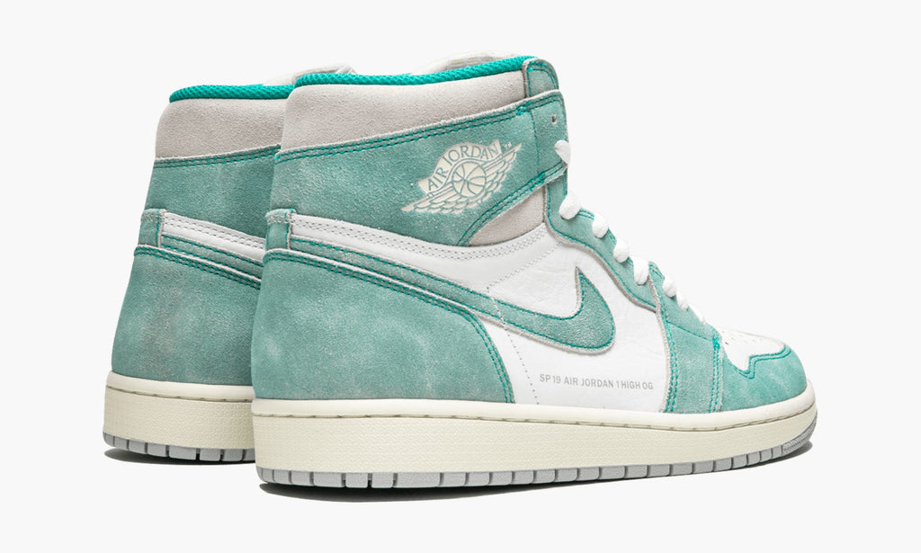Air Jordan 1 Retro High OG "Turbo Green" Sneakers