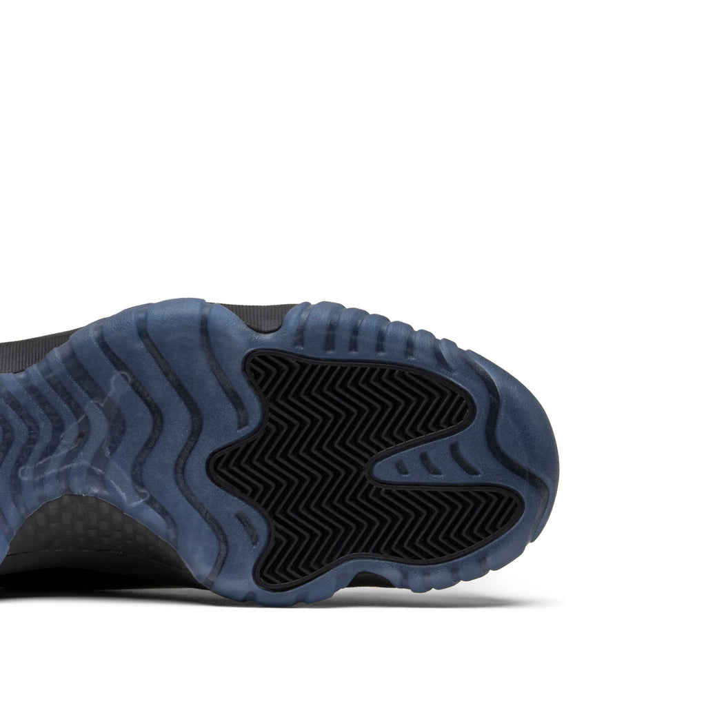 Air Jordan 11 Retro Cap and Gown 378037-005 Sneakers