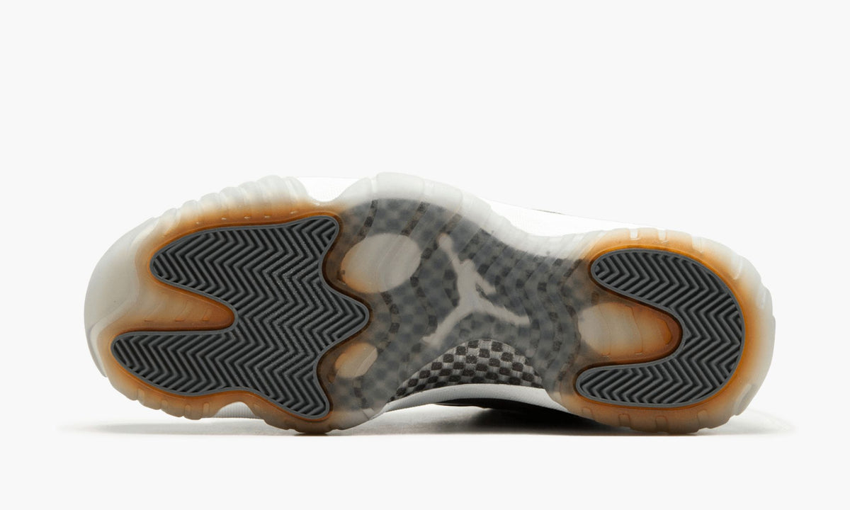 Air Jordan 11 Retro Cool Grey Sneakers