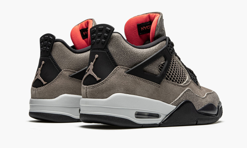 Air Jordan 4 Retro Taupe Haze Sneakers