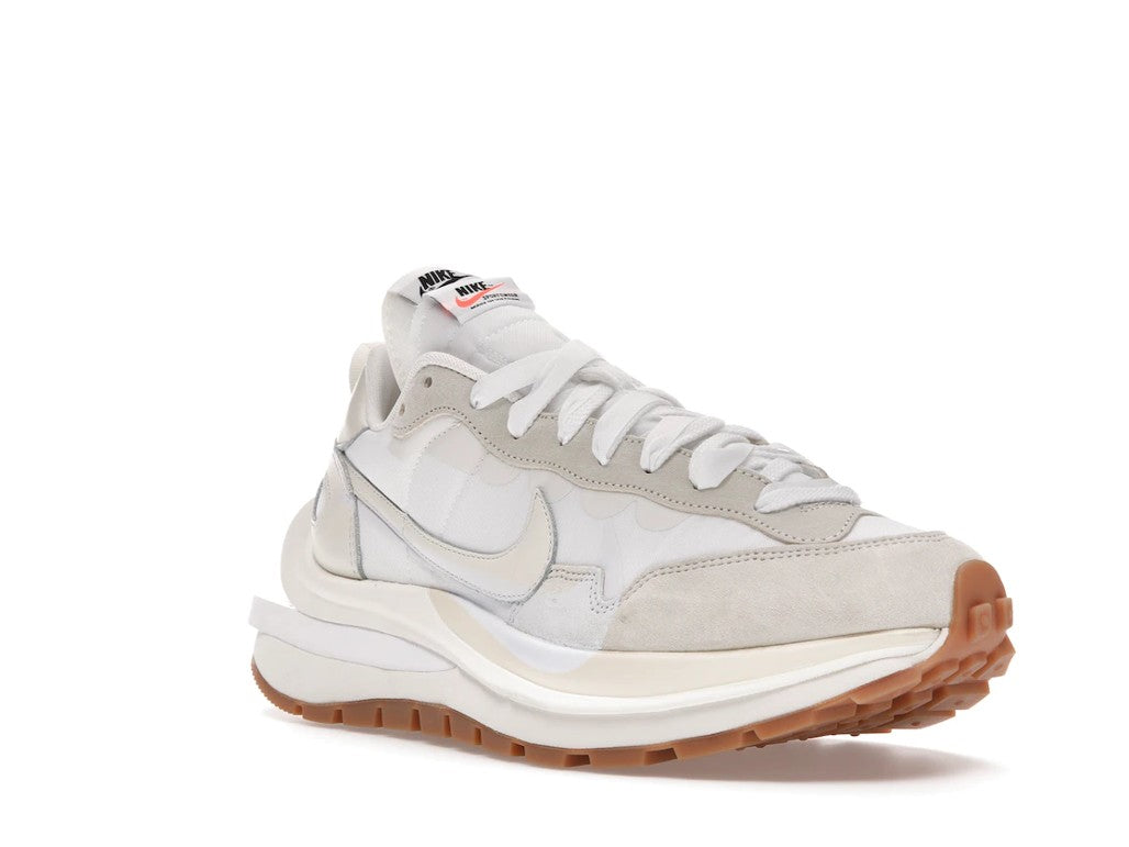Nike Vaporwaffle sacai Sail Gum Sneakers
