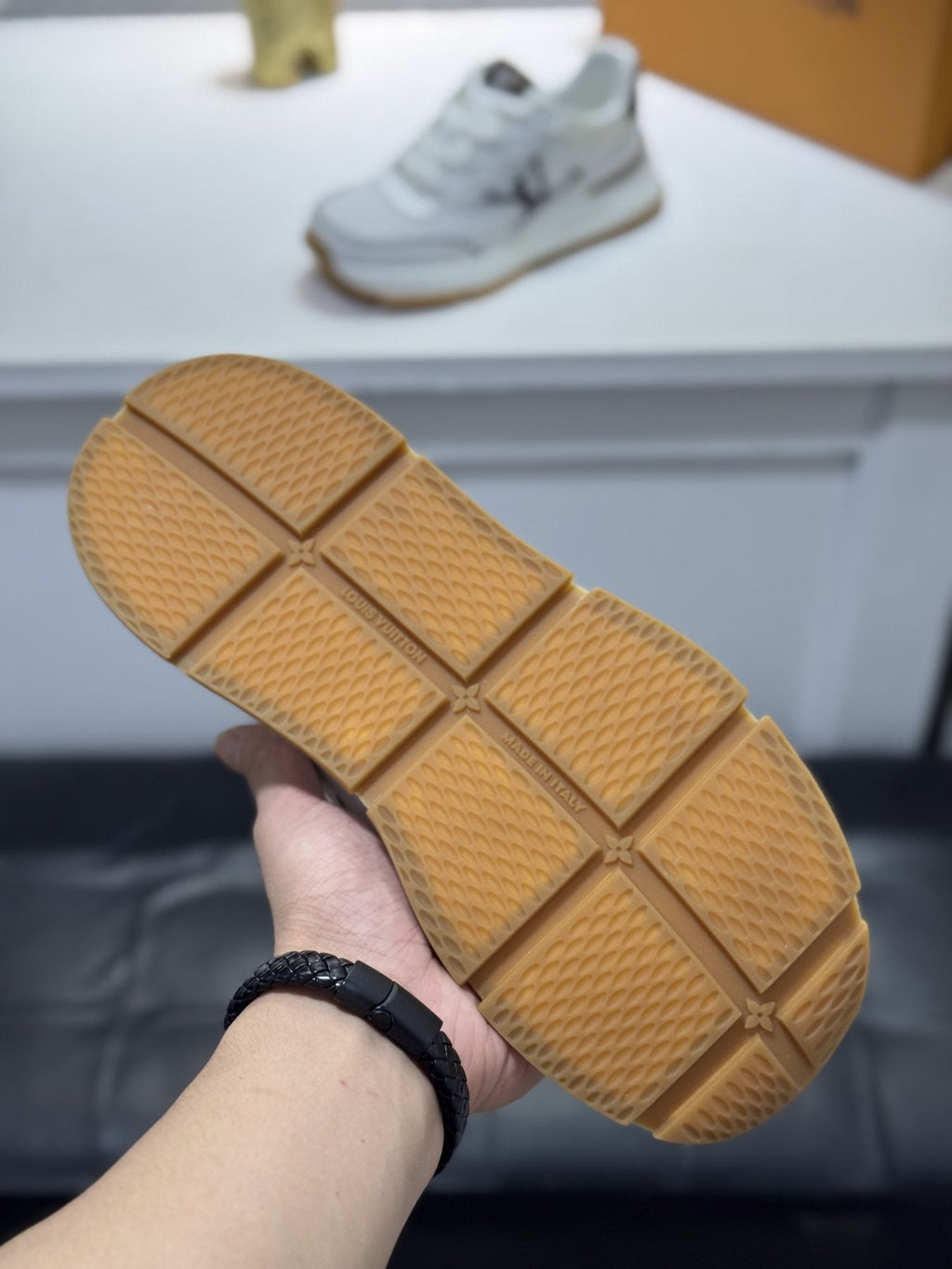 Louis Vuitton LV-Detail Low-Top Sneakers — detail