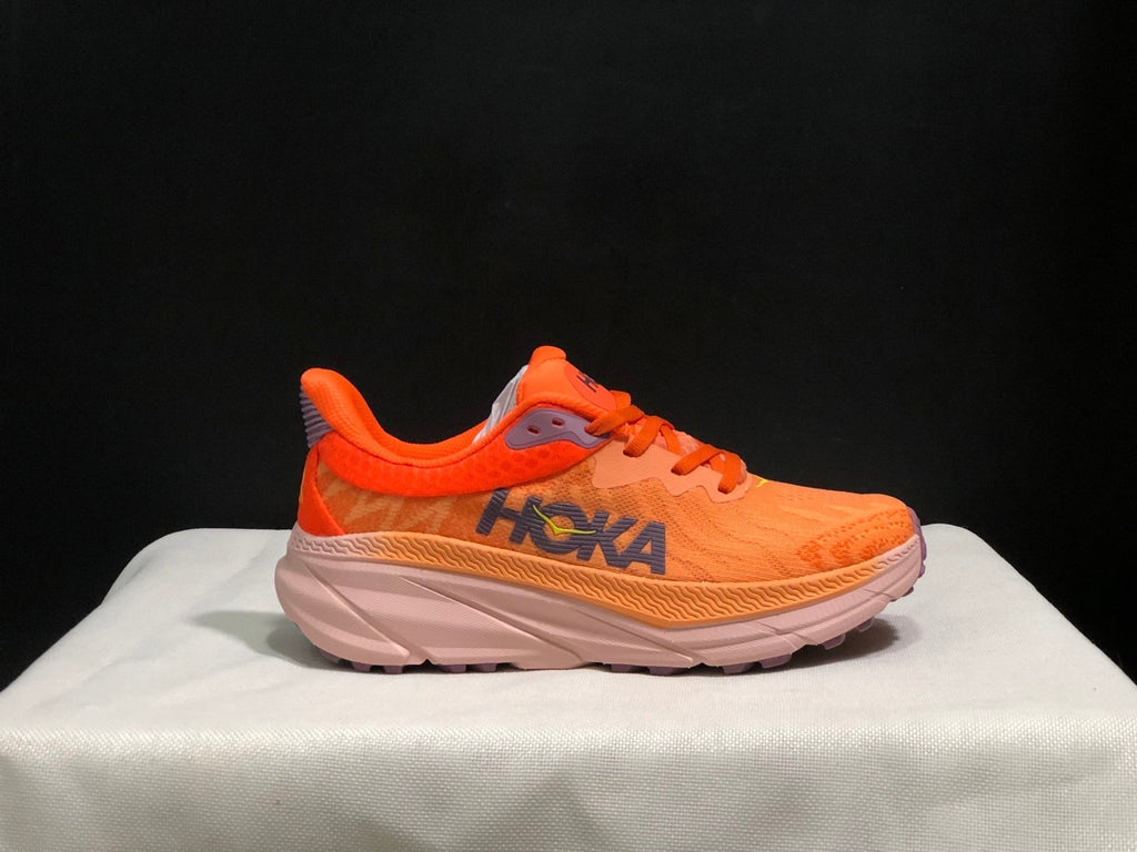 HOKA ONE ONE Challenger 7 Trail Running Shoes
